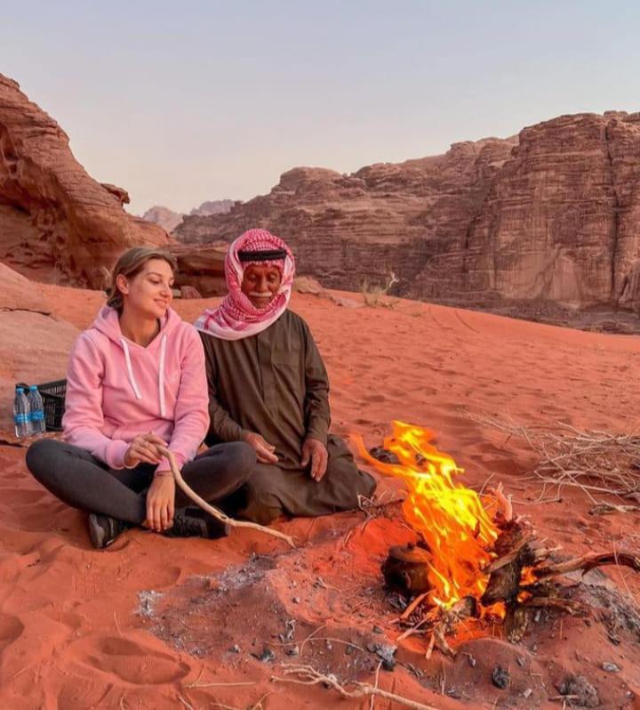Moon City With Jeep Trips Wadi Rum Ngoại thất bức ảnh