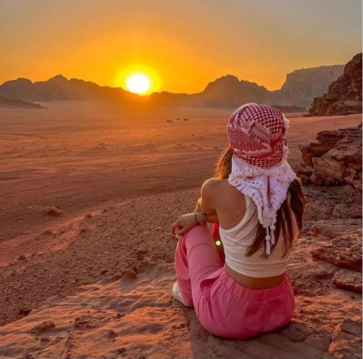 Moon City With Jeep Trips Wadi Rum Ngoại thất bức ảnh